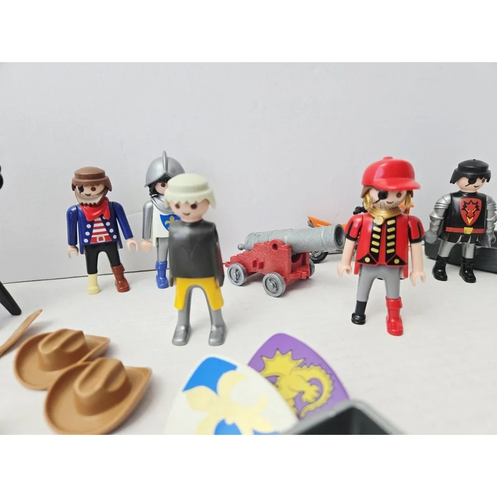 Playmobil toy lot miscellaneous people‎ pieces knight horse